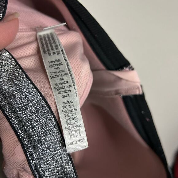 Victoria Secret Sport Incredible Lightweight Max Front Close Sports Bra - Picture 12 of 12